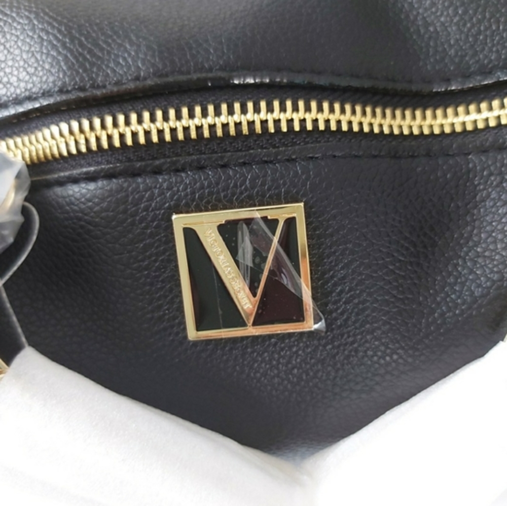 VICTORIA'S SECRET The Victoria Slouchy Satchel chain strap - Picture 13 of 13